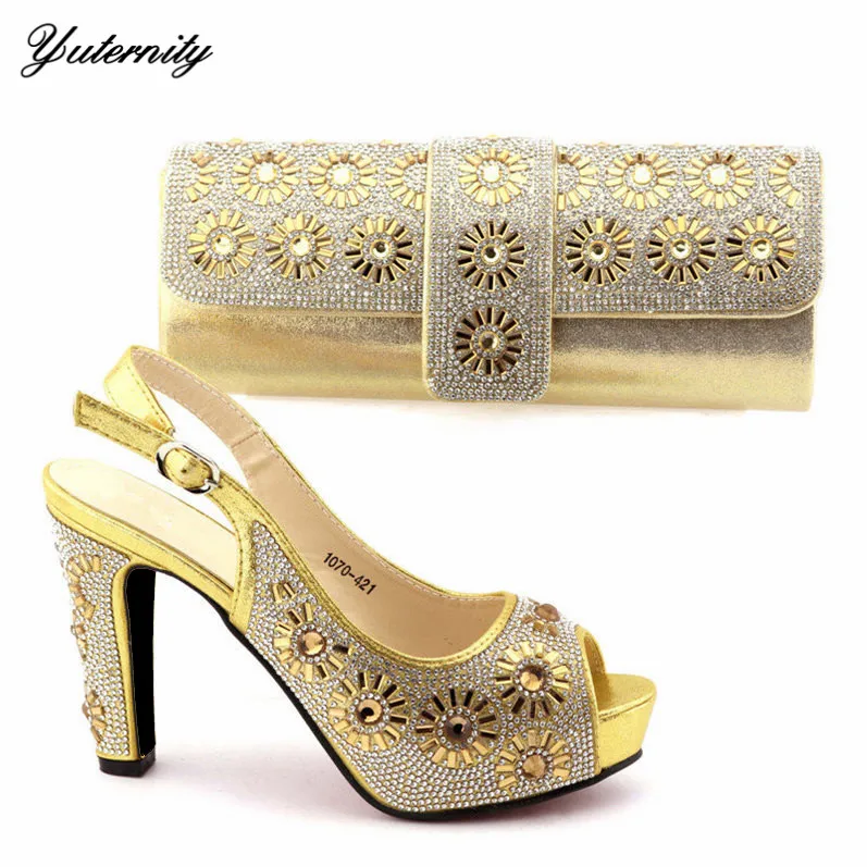 1070-421 168RMB 38-42 金色