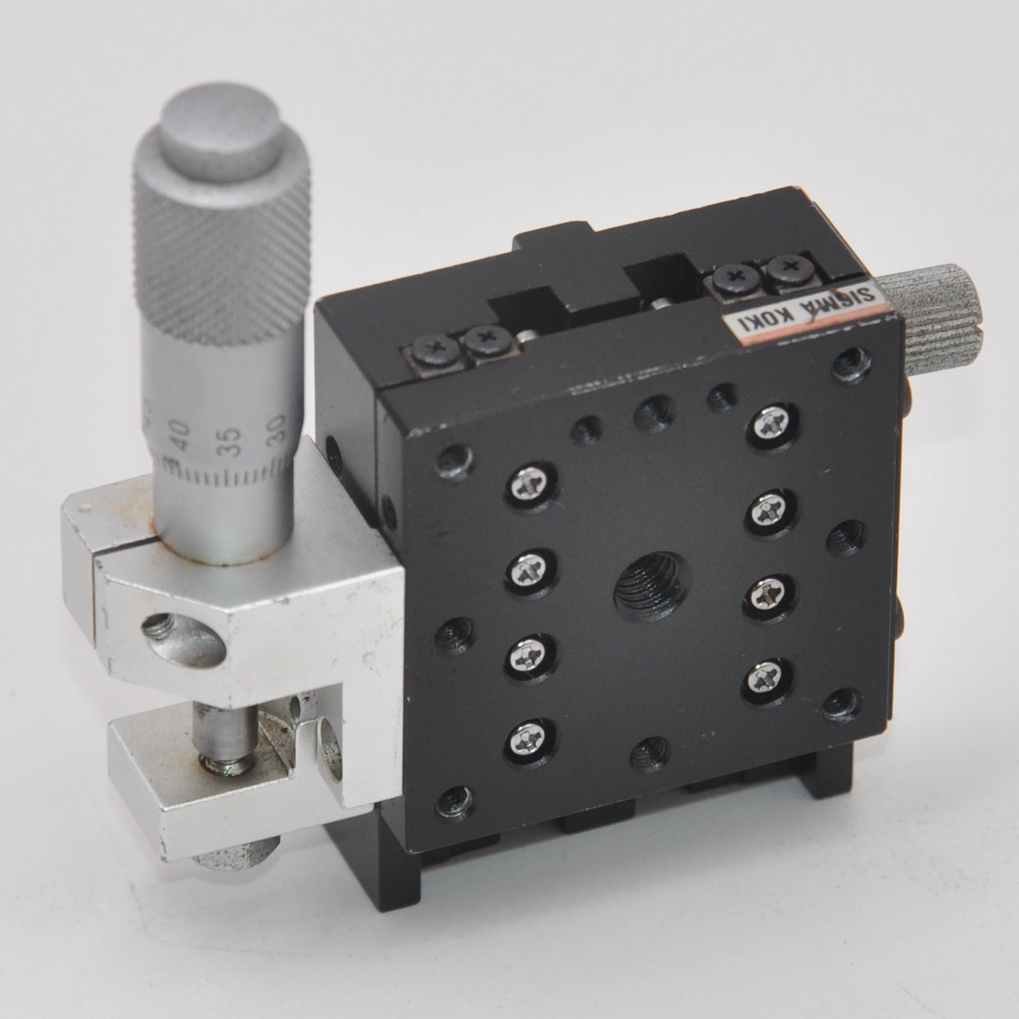 

Sigma TAM-403L Z axis 40 * 40mm cross roller guide rail fine adjustment slide table travel 6mm aluminum