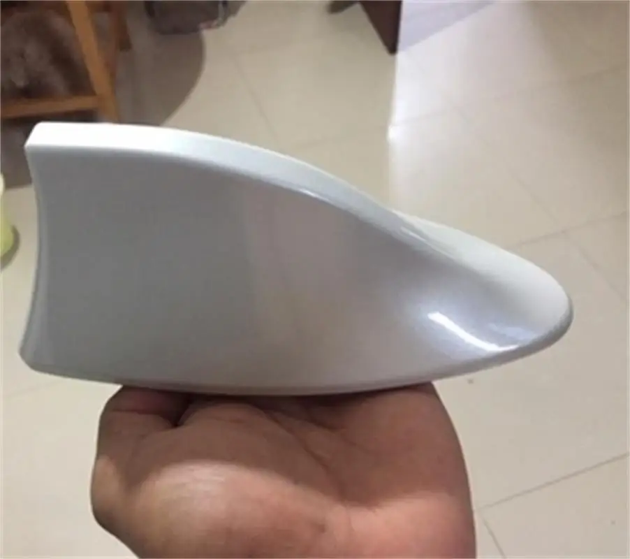 

Auto Car Shark Fin Roof Decorate Aerial Antenna Radio FM Signal Design for Suzuki S-cross Vitara