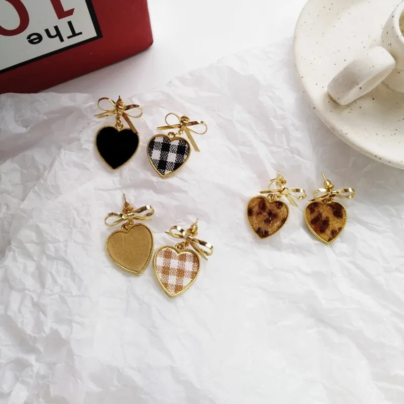 Модные популярные серьги с бантами Асимметричная ткани искусства в форме сердца