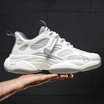 

2020 Spring and Summer Slip-on Shoes Men's Shoes Sports Shoes Mesh Shoes Lightweight Breathable Flat Shoes Walking Comfort