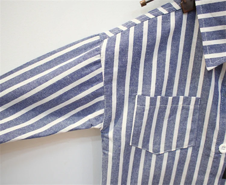 Скорость продавать за универсальный дизайн в Корейском стиле Детский жакет из денима для девочки; рубашка детей Рубашка в полоску детская одежда