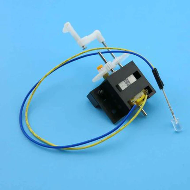 

2014 version of hand crank generator hand-assembled technology small production homemade diy