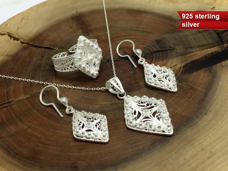 

925 Sterling Silver Filigree Lady Triple Necklace Set 925 Sterling Silver 1 * Necklace 2 * Earring 1 * Ring & lady Fashion Jewelry 9gr