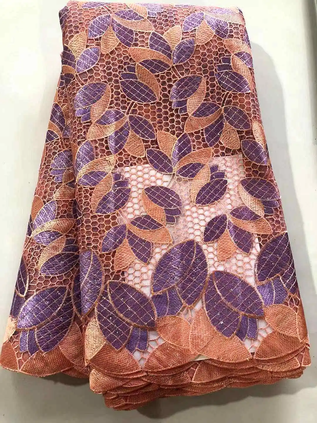 

Nigerian Lace Fabrics 2021 High Quality Lace Lilac Embroidery African Lace Fabric Guipure Cord Lace Fabric For Party Sewing