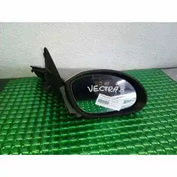 

RIGHT REARVIEW OPEL VECTRA B SALOON