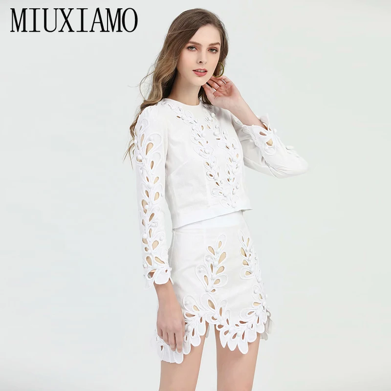 MIUXIMAO, лучшее качество,, для офиса, для девушек, весенний, Твинсет, элегантный топ, вышивка и выдолбленные, чисто белые костюмы для женщин, Vestidos