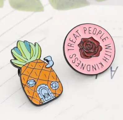 

Pineapple House Brooch Cartoon Pins Treat People With Kindness Rose Flower Brooches Enamel Pin Denim Hat Badge Family Kid Gifts