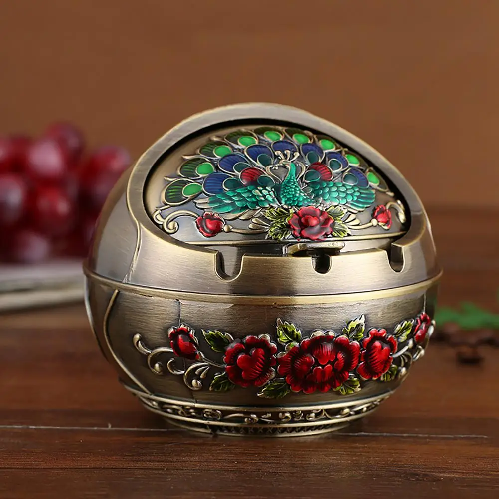 Silicone ashtray Air purifier ashtray Wood ashtray Cigarettes ashtray Portable ashtray Stainless steel ashtray Metal ashtray Ceramic ashtray Retro Ashtray Household Cigarette Smoking Holder Home Decor Zinc Alloy Large Ash Holder with Lid for Home Friend Birthday Gift