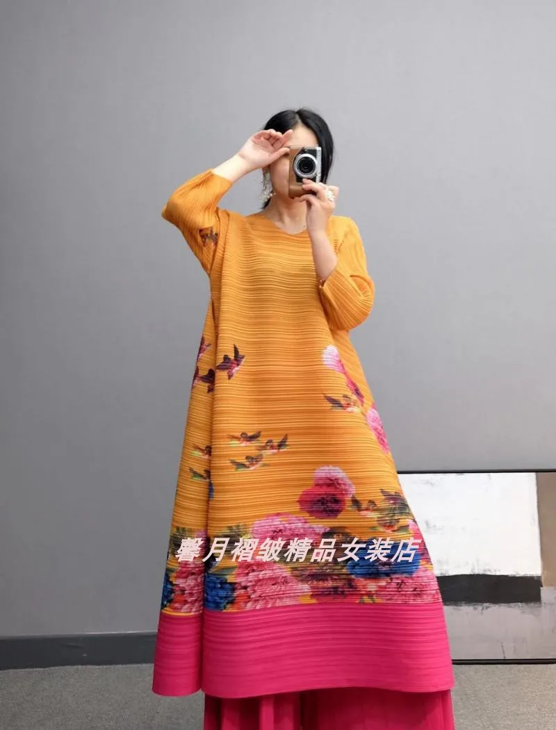 Горячая Miyake fold три четверти печати длинное платье+ Твердые широкие брюки костюм