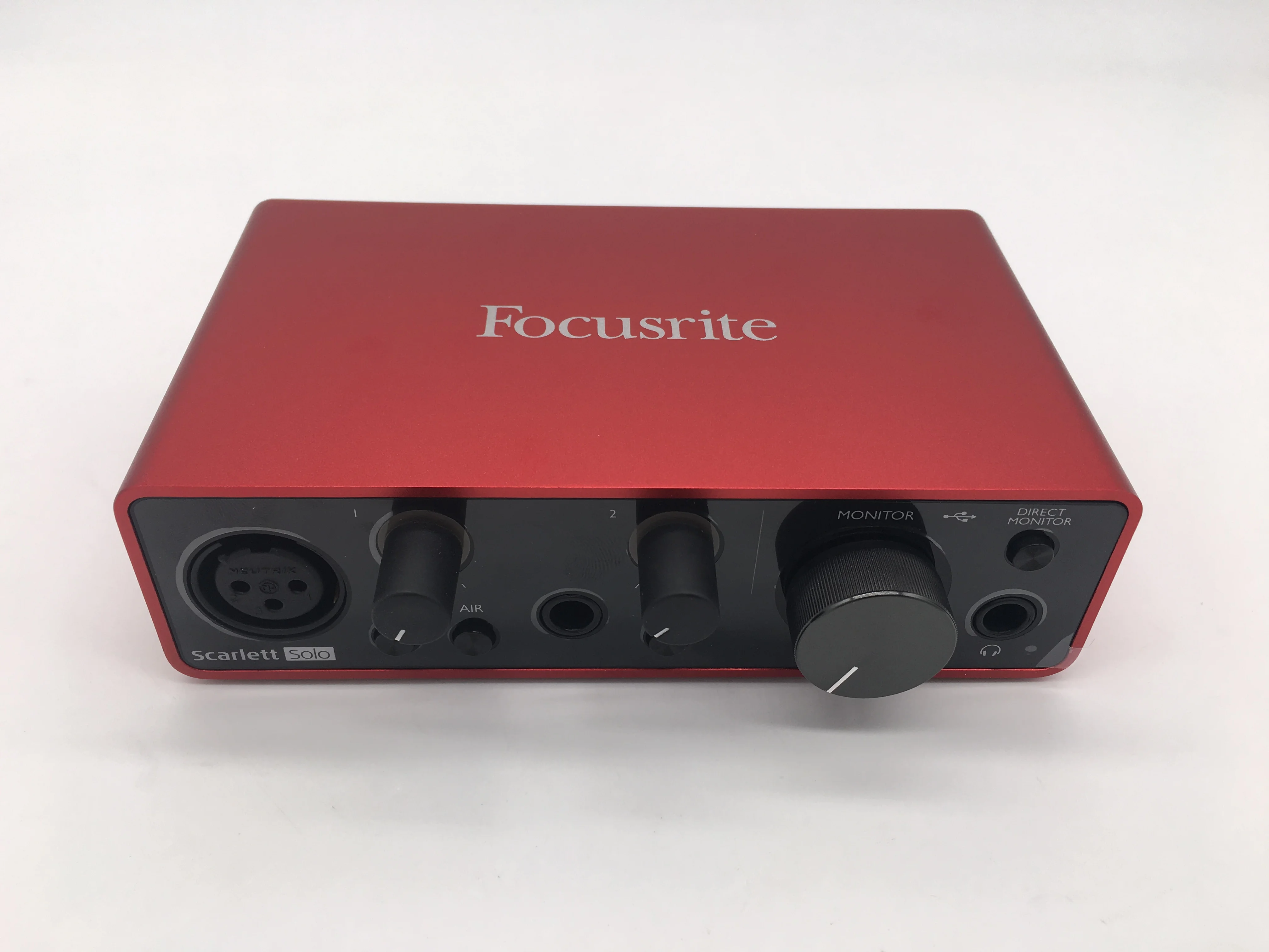 Новая Обновленная звуковая карта Focusrite Scarlett Solo Studio 3 го поколения с USB интерфейсом