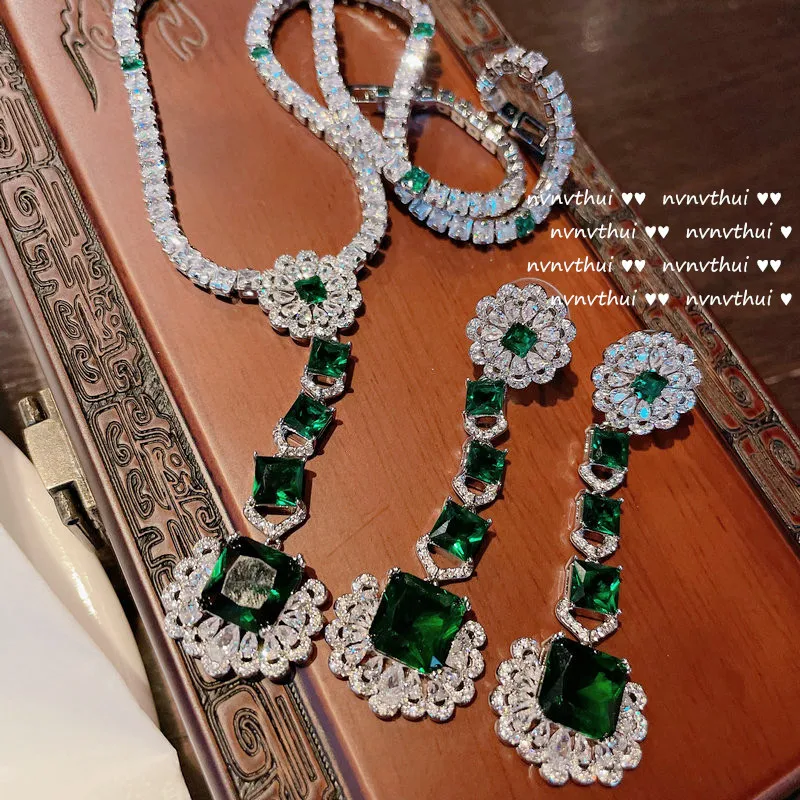 

Stainless Steel Sexy Fashion Nova Jewelry Sets Gifts For Original Women Chain Long Hanging Earrings Retro Pendants And Necklaces
