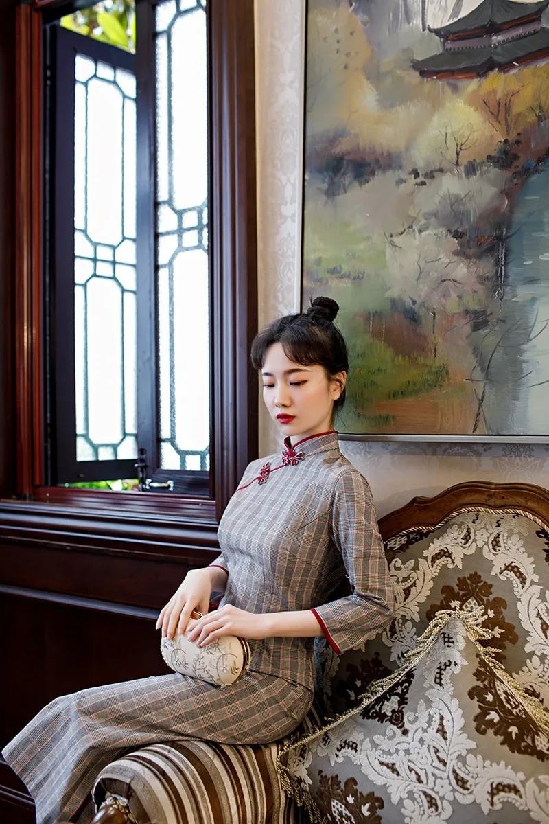 

autumn new style cotton and linen national style literary improved plaid mid-length long-sleeved cheongsam traditional cheongsam