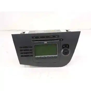 

1P1035186 AUDIO SYSTEM/RADIUS CD SEAT LEON (1P1)