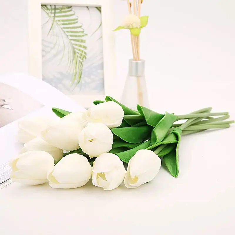 1Pcs-Tulip-Artificial-Flowers-Real-touch-artificiales-para-decora-Bouquet-Flowers-For-Home-Gift-Wedding-Decorative (2)