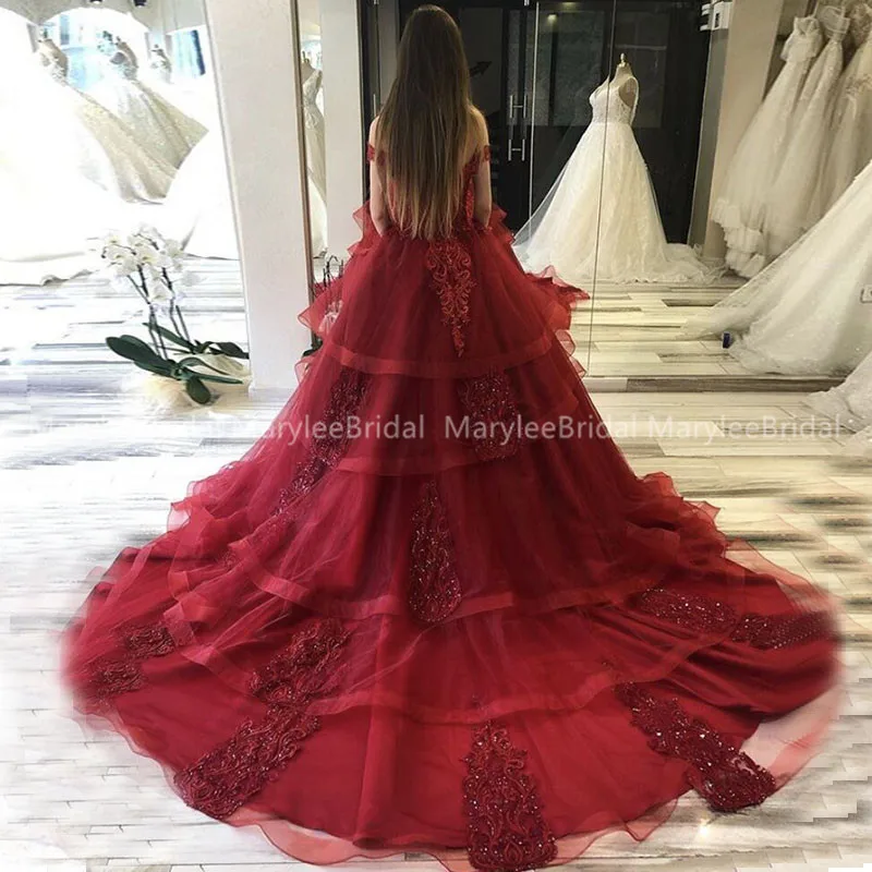 Великолепная бордовые платья Quinceanera платье с открытыми плечами Винтаж аппликации расшитые бисером Бальные платья; платье с фатиновой юбкой церемонии Выпускной платье