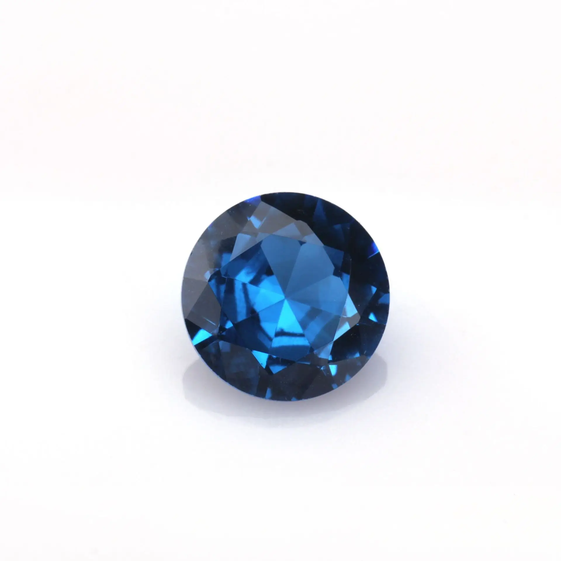 

Spinel Blue Gemstone Color Gemstone Wuzhou Synthesis fang zhen zuan Wholesale Manufacturers Direct Selling 0.7-2 Mm
