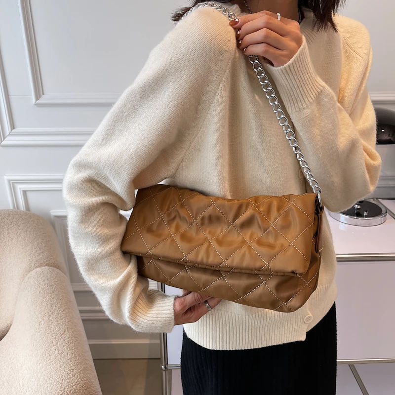 Designer Fashion Small Cloth Crossbody Bag with Chain Handle 2021 Winter Fashion Lady Shoulder Handbags and Purses High Quality