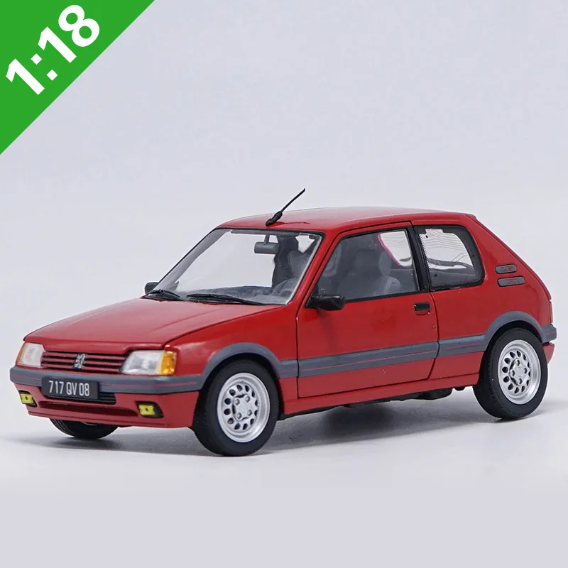 1:18 1991 PEUGEOT 205 GTI литая под давлением Модель автомобиля игрушки Металлическая Модель автомобиля оригинальная коробка - Цвет: Красный