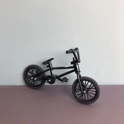 Luminous bicycle 3 Детские фосфоресцирующие моделирование велосипед игрушка палец велосипед скейтборд украшения в разные цвета вращающийся и реалистичный - Цвет: Luminous bicycle 3