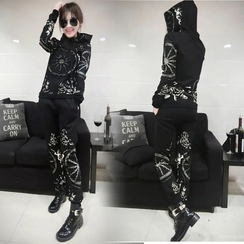 

Sports suit women's 2020 Spring and Autumn New Korean fashion casual hooded sweater slim western women's two-piece suit