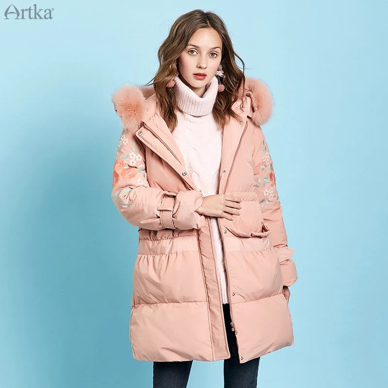 Kopen ARTKA 2019 Winter Nieuwe Vrouwen Bloem Borduren 90% Witte Eend Down Jas Vos Bontkraag Capuchon Dikke Warme Lange Down jassen ZK10790D