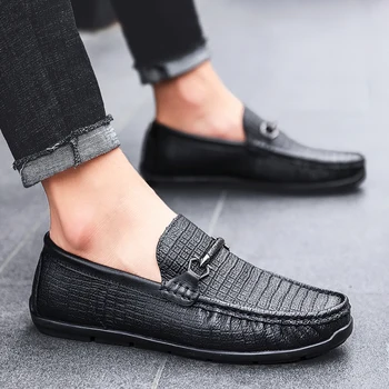 

Genuine Leather Boat Shoes men slip on Breathable Male Casual Flats Loafers outdoor Brand New Fashion Men Driving Shoes