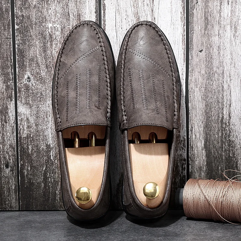 

Men Casual Fashion Shoes Slip-On Lazy Loafers Luxury Driving Sneakers Brown Split Leather Fashion Men Flat Walking Shoes