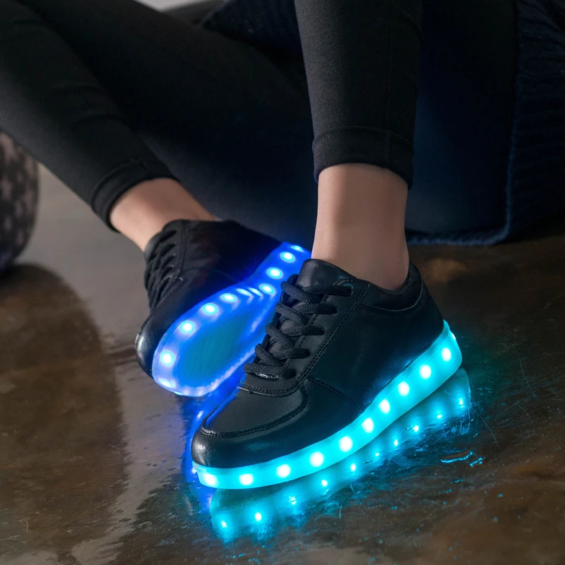 Tleni USB зарядное устройство светящиеся кроссовки Feminino корзины с подошвой детский