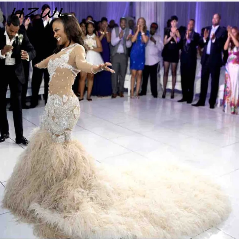 

Luxury Feathers Mermaid Evening Dresses With Long Sleeves Lace Appliques Beads Sequins Plus Size Prom Dress African Mermaid Gown