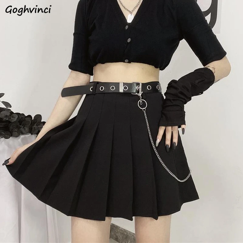 pleated black skirts