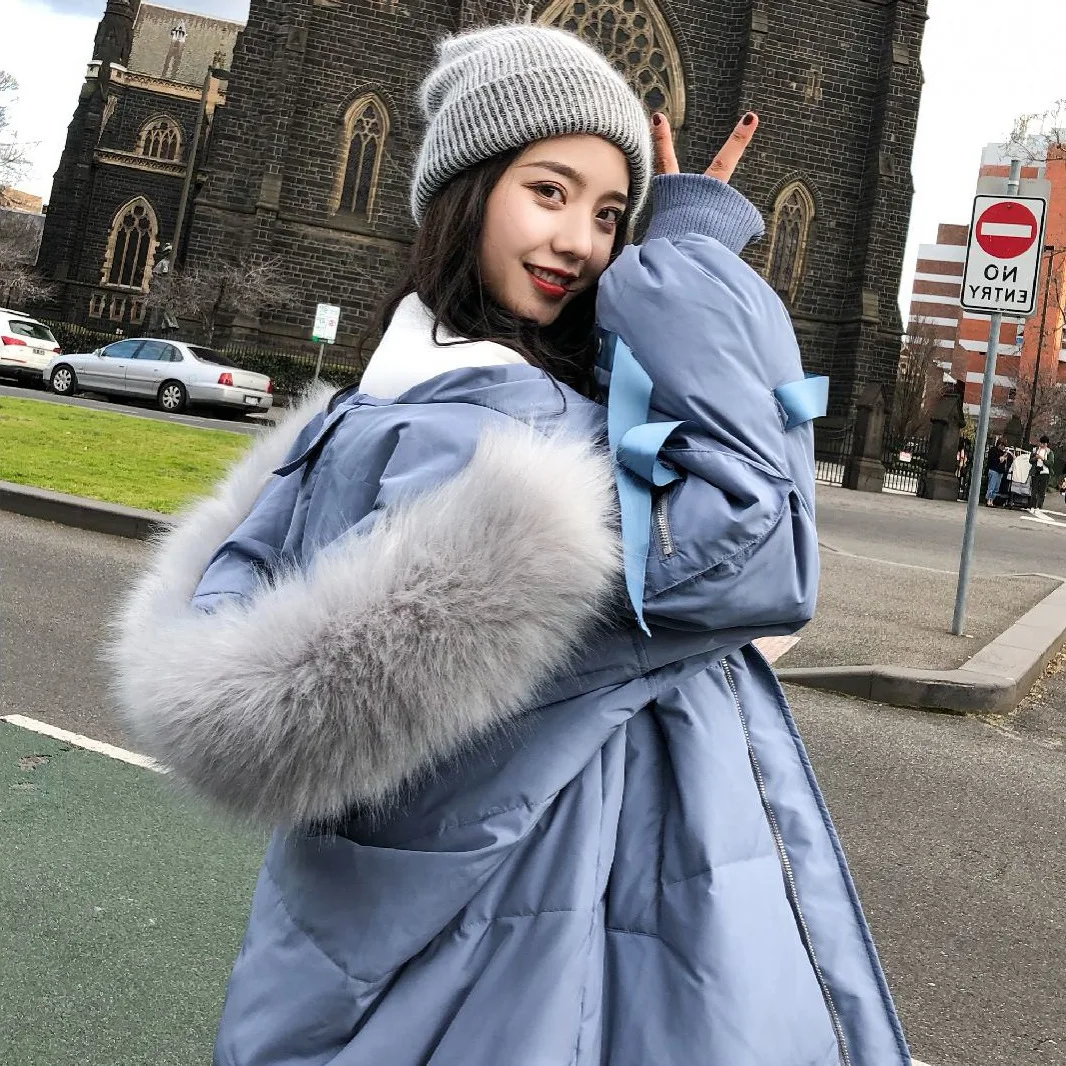 

Photo Shoot Sweet Off-white Loose Thick Mid-length down Coat CHIC Webbing Sleeve Large Fur Collar Hooded Cotton-padded Clothes W