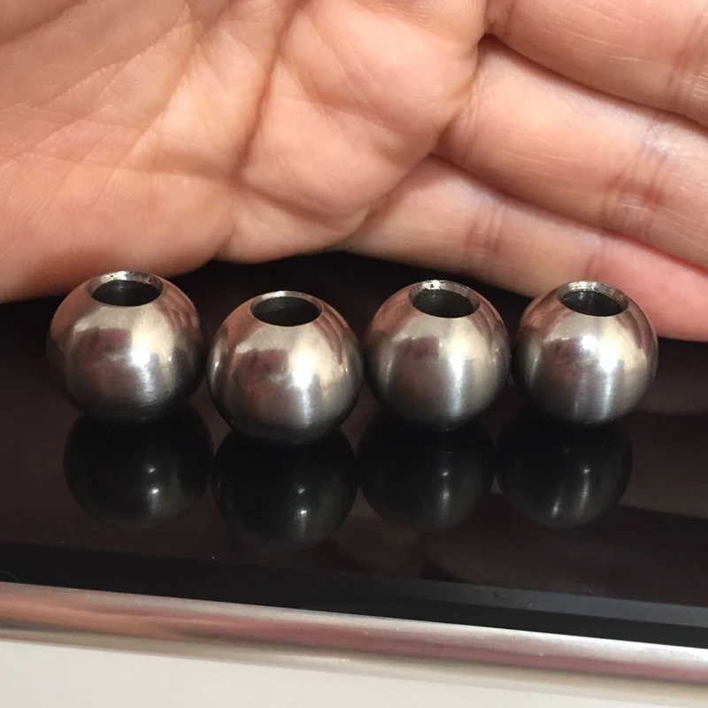 

1PCS Ball Shape Titanium Alloy Knife Beads EDC Tool Titanium Paracord Bead 14MM/15mm/18mm DIY Bracelet