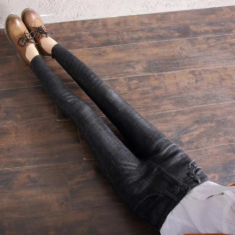 Теплые джинсы брюки зимние зауженные джинсы-карандаш брюки с высокой талией стрейч леггинсы плюс размер 32 женские джинсы для мам синий деним - Цвет: black