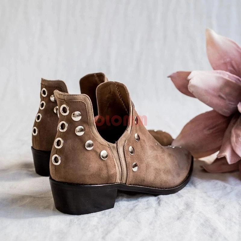 Botines con tachuelas para mujer, zapatos planos, a la moda, bonitos,  puntiagudos, talla grande 43, primavera y otoño|Botas básicas| - AliExpress