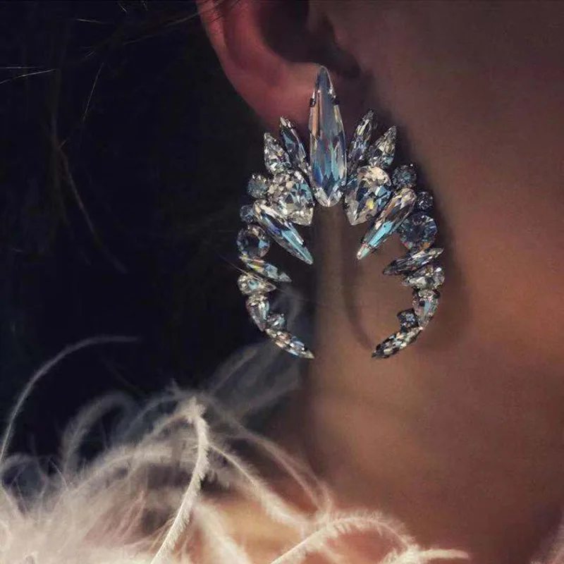 

Trendy Shiny Rhinestone Stud Earrings for Women Hyperbole Big Crystal Crescent shape Statement Earrings Boho Maxi Jewelry