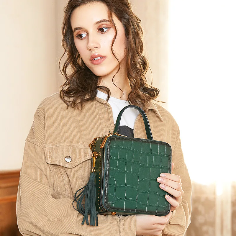 

new leather slung female retro mini slung small square bag portable bag