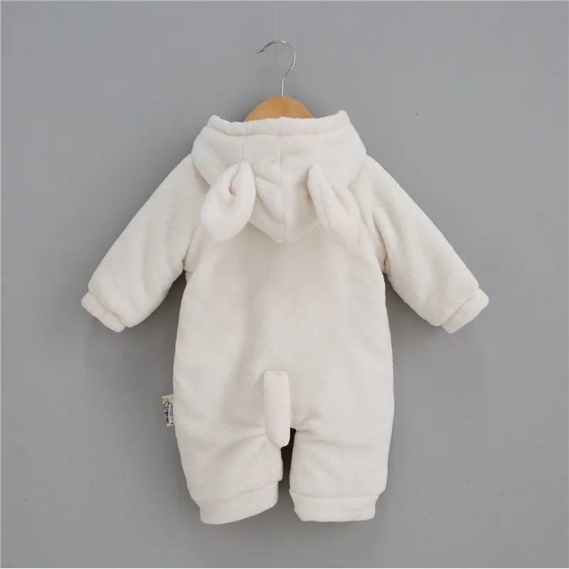 3643562681_1194730388