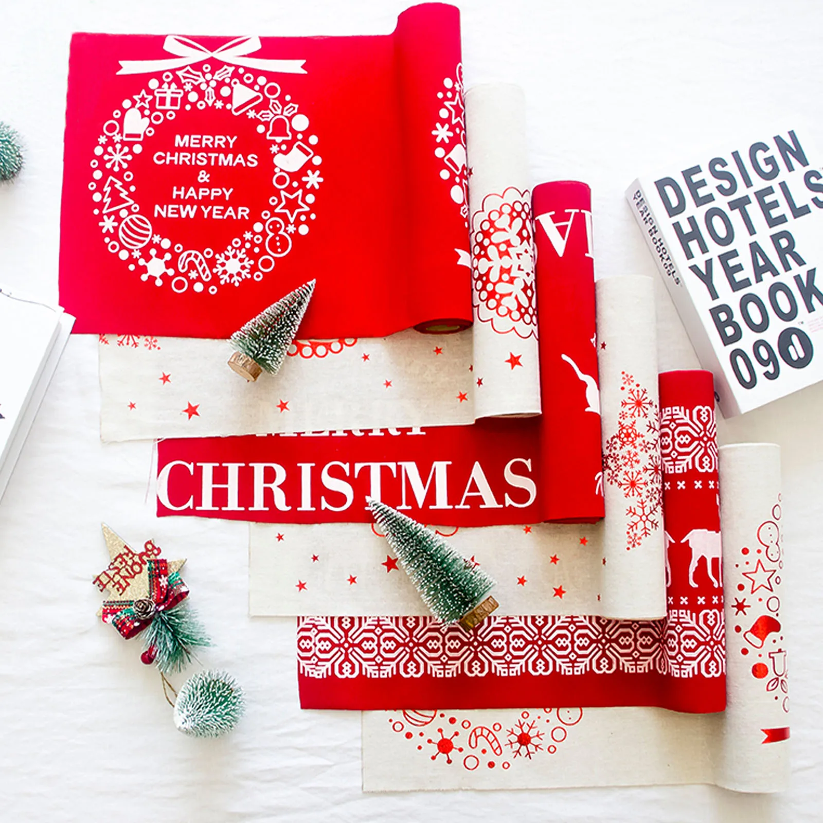  1pcs 28x270cm Christmas Wreath Elk Snowflake Tablecloth Table Runner Cover For New Year Christmas H
