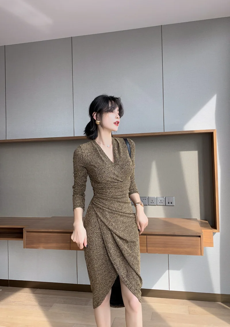 autumn and winter new Korean women's sexy V-neck long-sleeved pleated Slim thin irregular fork arm dress