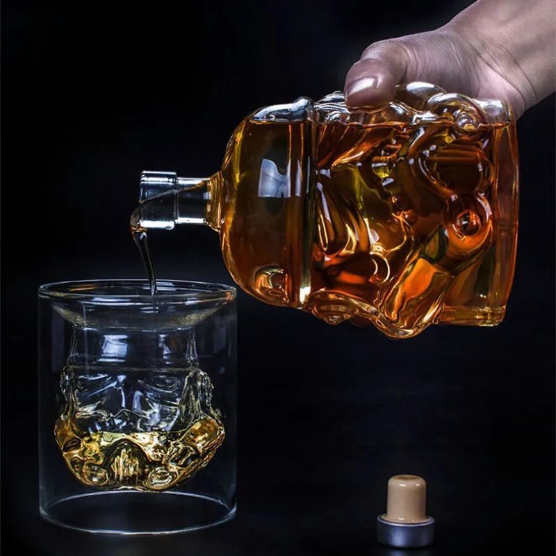 Billige Kühle Sterne Wars Storm trooper Helm Whiskey Decanter Kristall Glas Wein Decanter Flasche Magie Belüfter Wein Gläser Zubehör