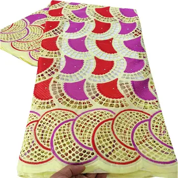 

Latest African Lace Fabric 2020 Swiss Voile Lace Cotton Dry Lace High Quality Cream Nigerian Wedding Lace Fabric 5 yards