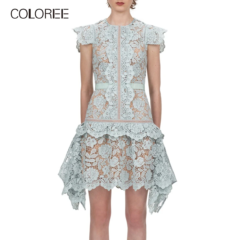 Женское ажурное мини-платье с короткими рукавами облегающее асимметричное синее