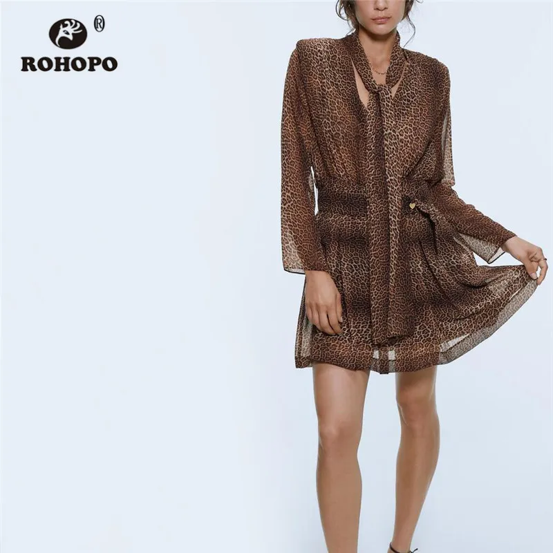 

ROHOPO Animal Printed Mini Dress Long Sleeve Tie Collar Waistband Leopard Vestido Ruffled Ladies Holidays Dresses #9539