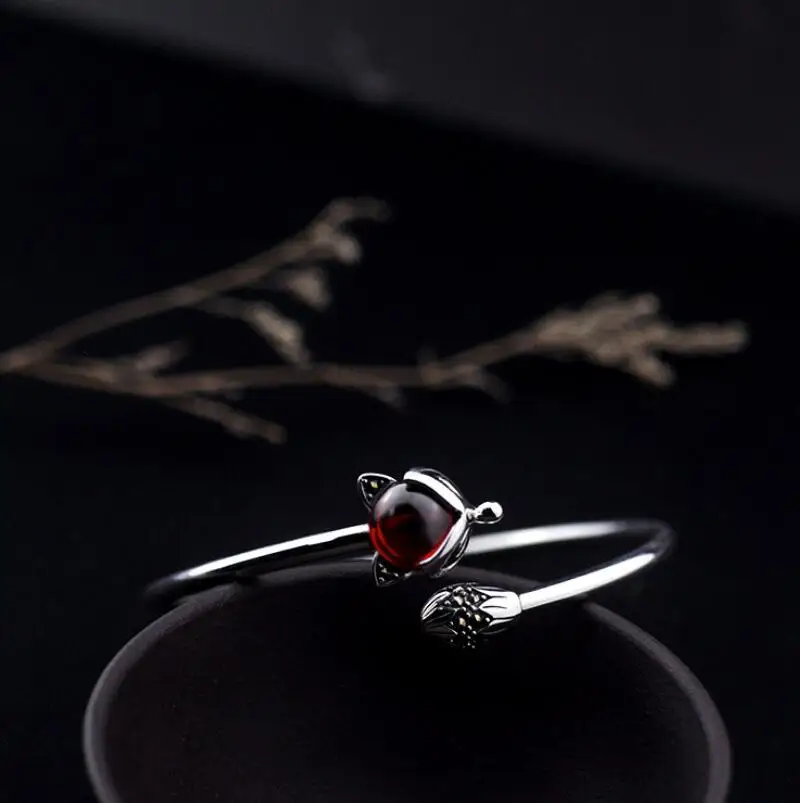 

Pure Silver S925 Silver Garnet Fox Open Size Bangle Sterling 925 Silver Jewelry (YRT)
