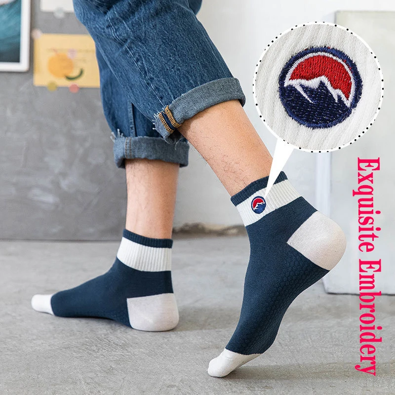 Men's Fashion Cotton Massage Bottom Socks Exquisite Embroidery Colorful Boat Shallow Breathable Sweat-absorbent Male Sport Socks