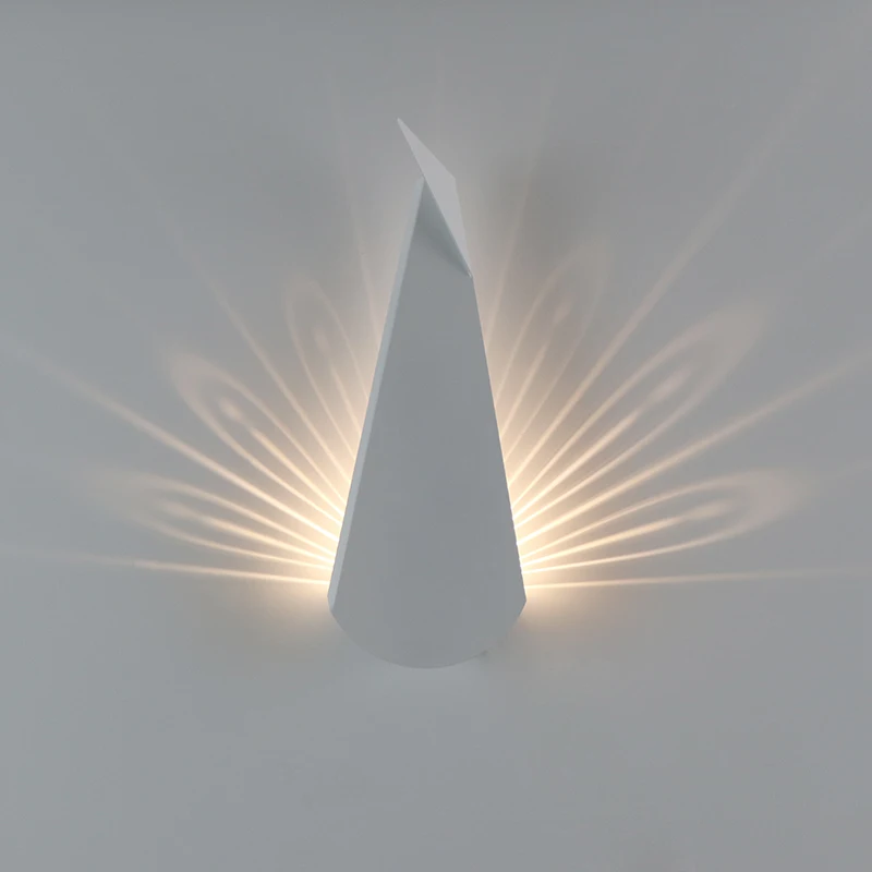 

LED Wall Lamp Peacock Shape Indoor Living Room Bedroom Decoration Wall Light Hotel Corridor Aisle Light Iron AC90-260V