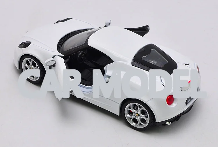 1:24 Масштаб сплава игрушечные транспортные средства 4C ALFA автомобиль модель детских игрушечных автомобилей авторизованный игрушки для детей