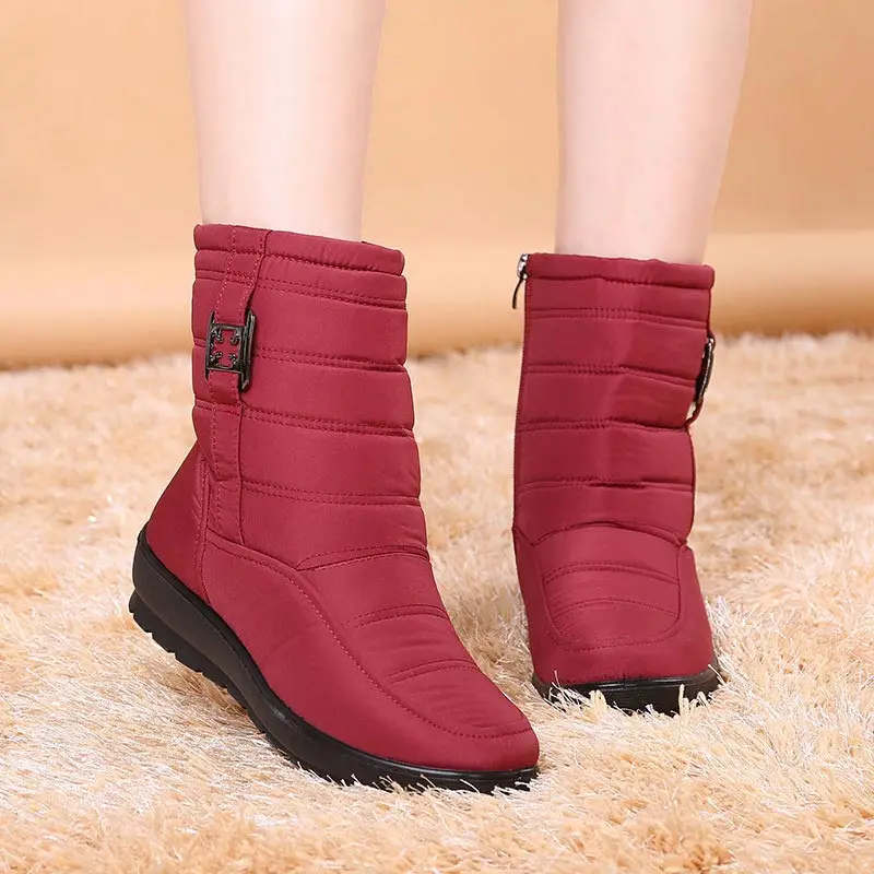 Большие размеры; зимние женские ботинки; г.; нескользящая водонепроницаемая гибкая женская обувь; Плюшевые Теплые ботильоны на молнии; Botas - Цвет: Red