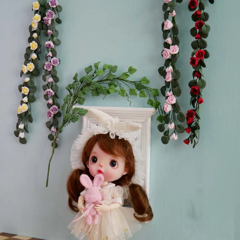 

1/6 1/12 Scale Dollhouse Miniature Roses Flower Wine Model Simulation Brocheta Flower for Doll House Living Room Wall Decoration